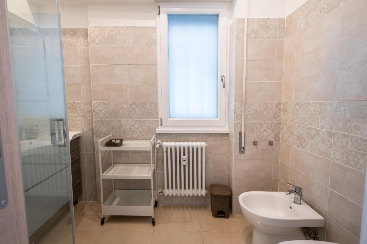 Casa Rosa Beige E Blu Leilighet Roma Eksteriør bilde